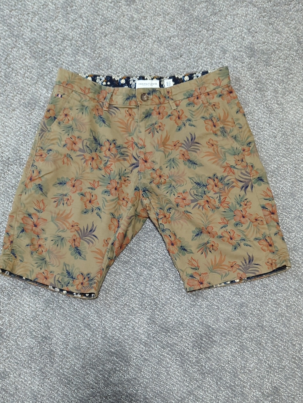 Denim & Flower Men's Floral Tan Shorts